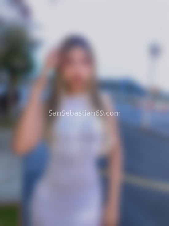 Ari, trans latina. 613608369. Citas en SAN SEBASTIÁN, SAN SEBASTIÁN. www.sansebastian69.com.