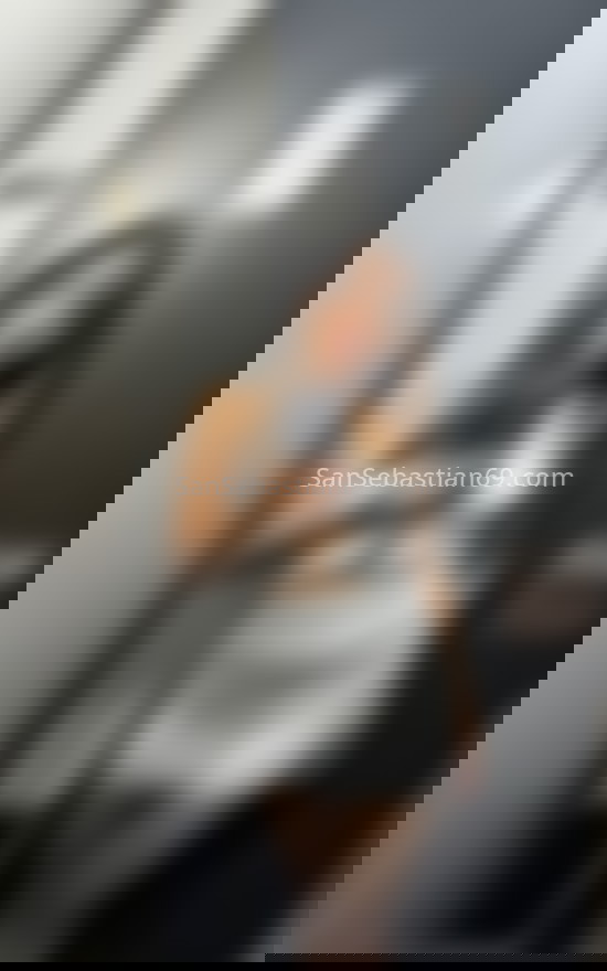 Ariana, joven muy extrovertida y maja. 631925175. Citas en SAN SEBASTIÁN, SAN SEBASTIÁN. www.sansebastian69.com.