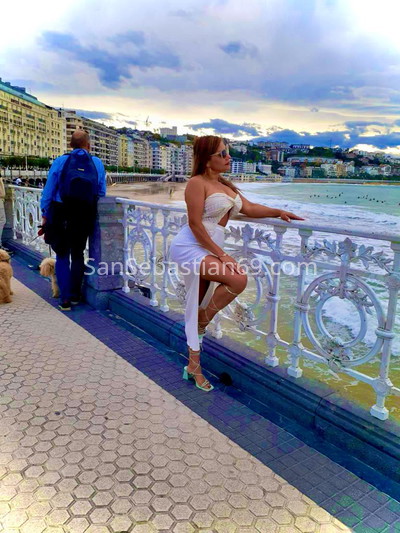 Natalia, mujer latina encantadora. 631456712. Citas en SAN SEBASTIÁN, SAN SEBASTIÁN. www.sansebastian69.com.